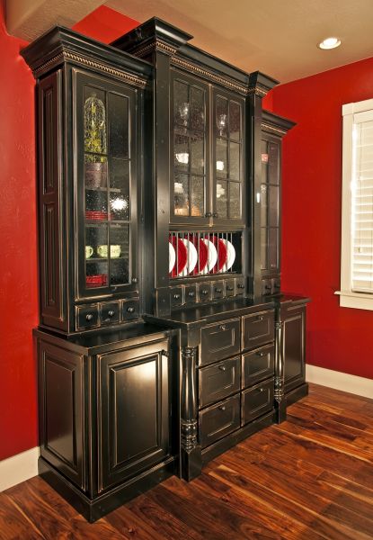 Hutch Installation in Waldorf